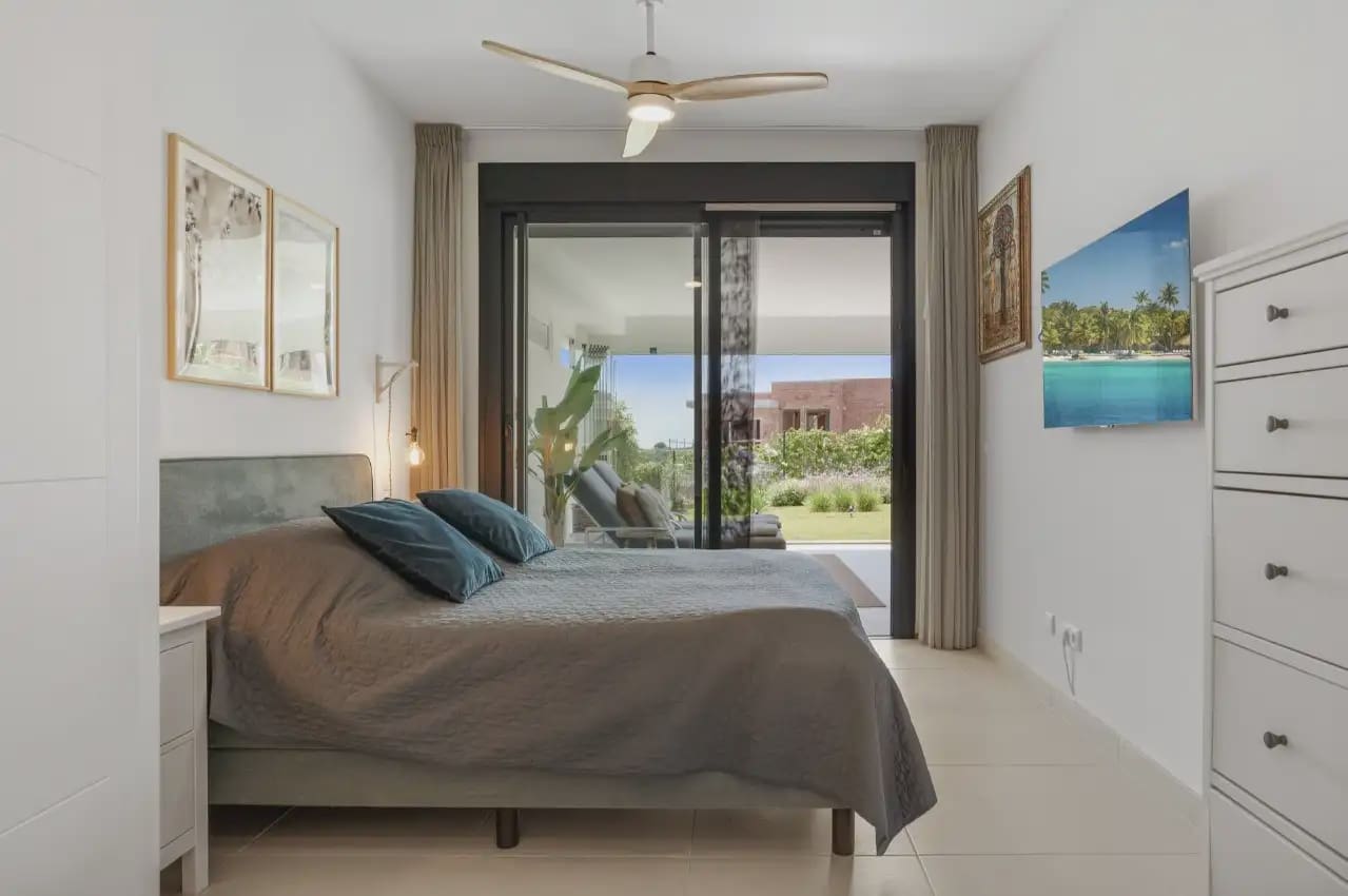 2 sovrum Lägenhet till salu i Estepona med pool - 495 000 € (Ref: 10170133)