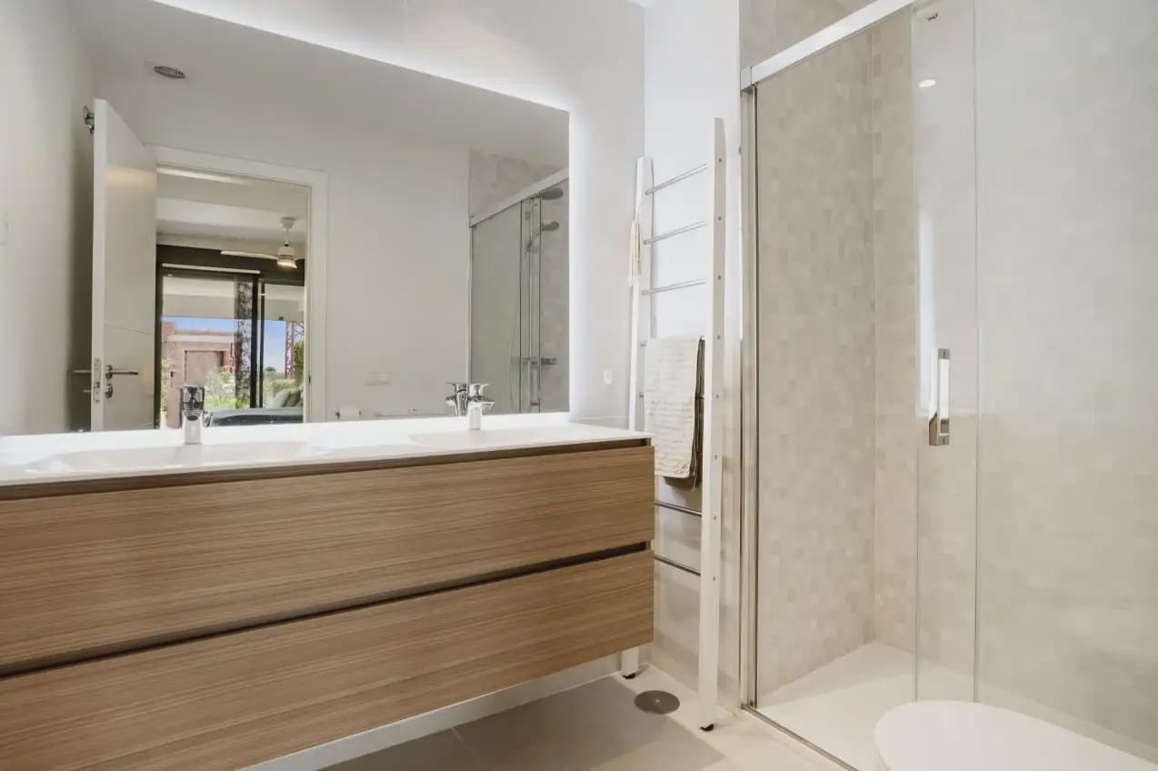 2 sovrum Lägenhet till salu i Estepona med pool - 495 000 € (Ref: 10170133)