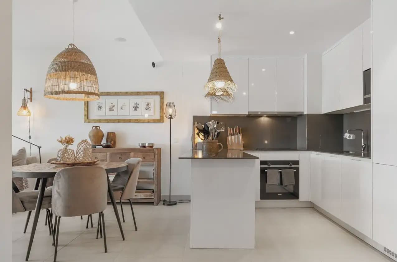 2 sovrum Lägenhet till salu i Estepona med pool - 495 000 € (Ref: 10170133)