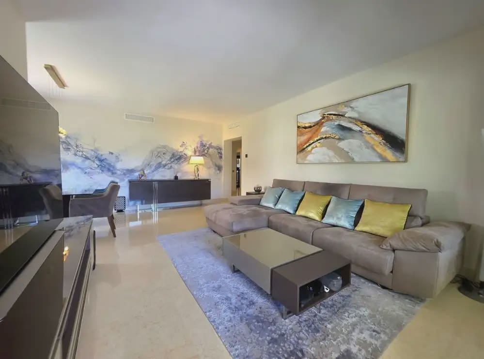 2 Zimmer Apartment zu verkaufen in Benahavis mit Pool Garage - 595.000 € (Ref: 10170134)