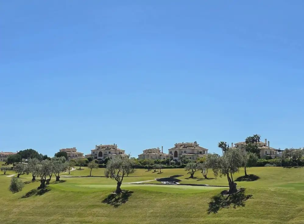 2 Zimmer Apartment zu verkaufen in Benahavis mit Pool Garage - 595.000 € (Ref: 10170134)