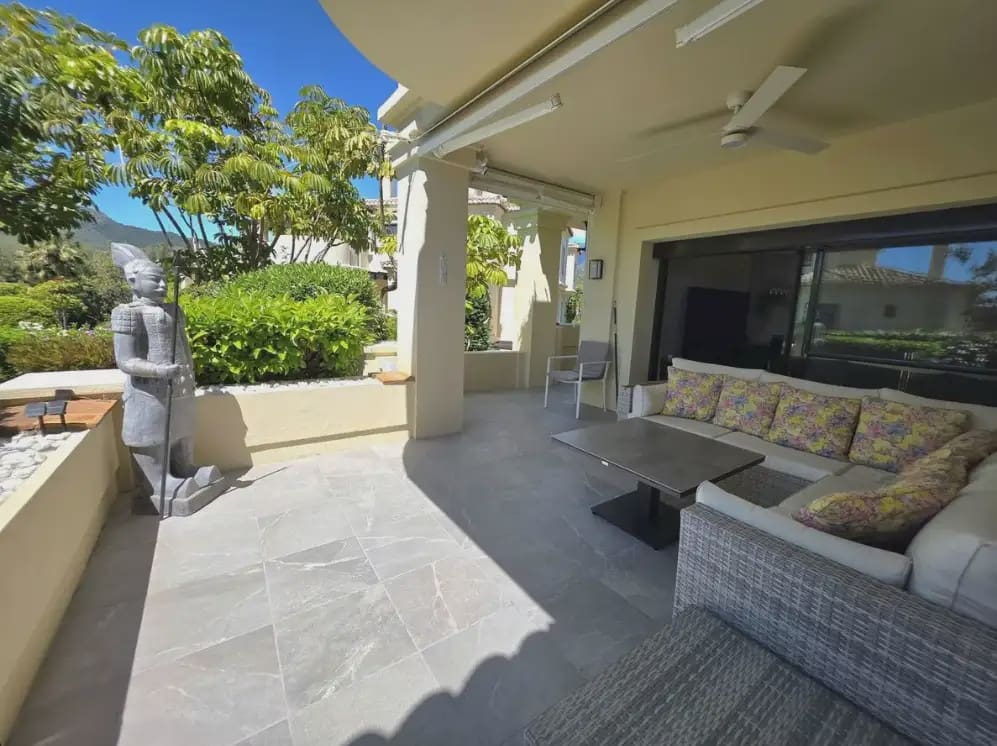 2 Zimmer Apartment zu verkaufen in Benahavis mit Pool Garage - 595.000 € (Ref: 10170134)