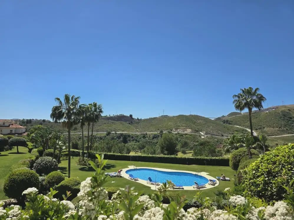 2 Zimmer Apartment zu verkaufen in Benahavis mit Pool Garage - 595.000 € (Ref: 10170134)