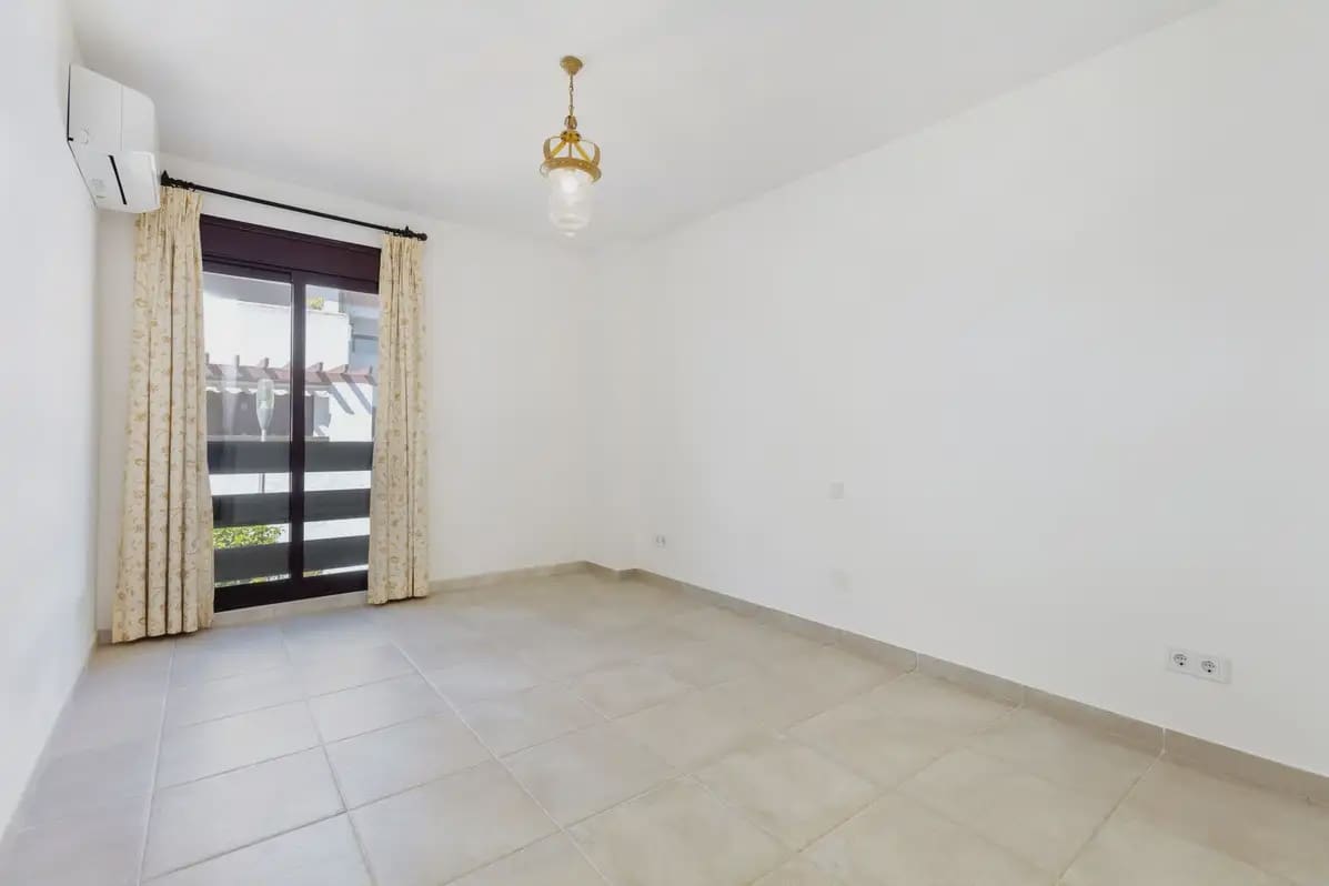 3 soverom Leilighet til salgs i Marbella med svømmebasseng garasje - € 575 000 (Ref: 10170138)