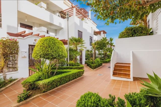 3 soveværelse Lejlighed til salg i Nueva Andalucía Centro, Marbella med swimmingpool garage - € 575.000 (Ref: 10170138)