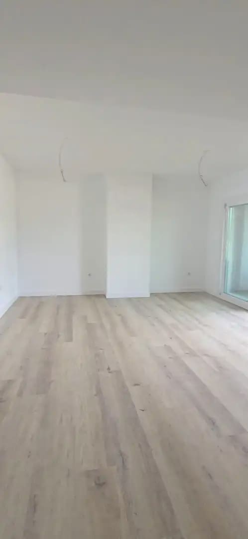 2 bedroom Beach Apartment for sale in Marbella with pool garage - € 375,000 (Ref: 10170139)