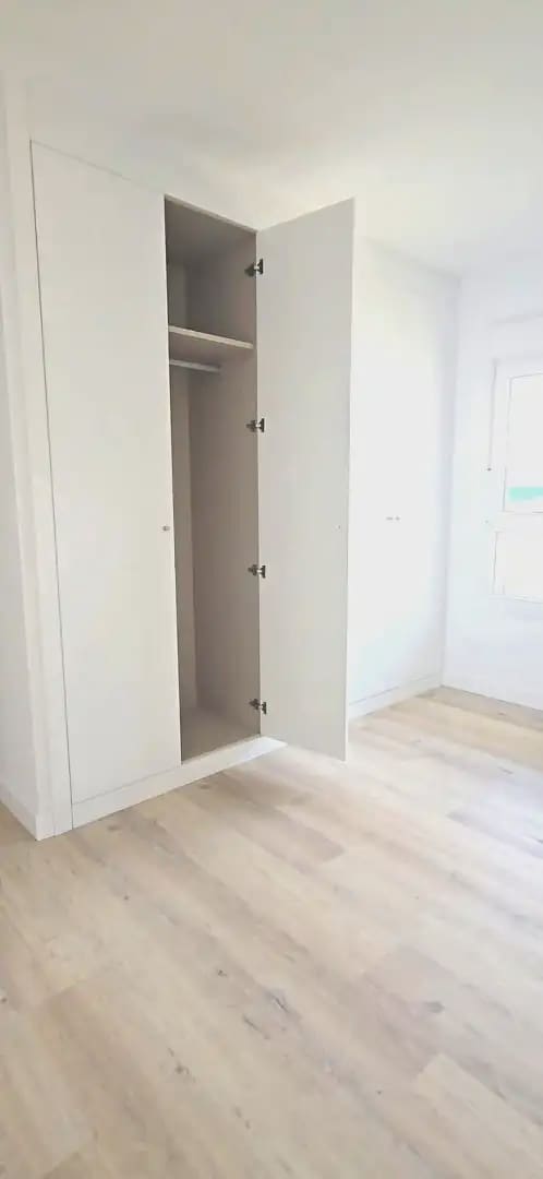 2 bedroom Beach Apartment for sale in Marbella with pool garage - € 375,000 (Ref: 10170139)