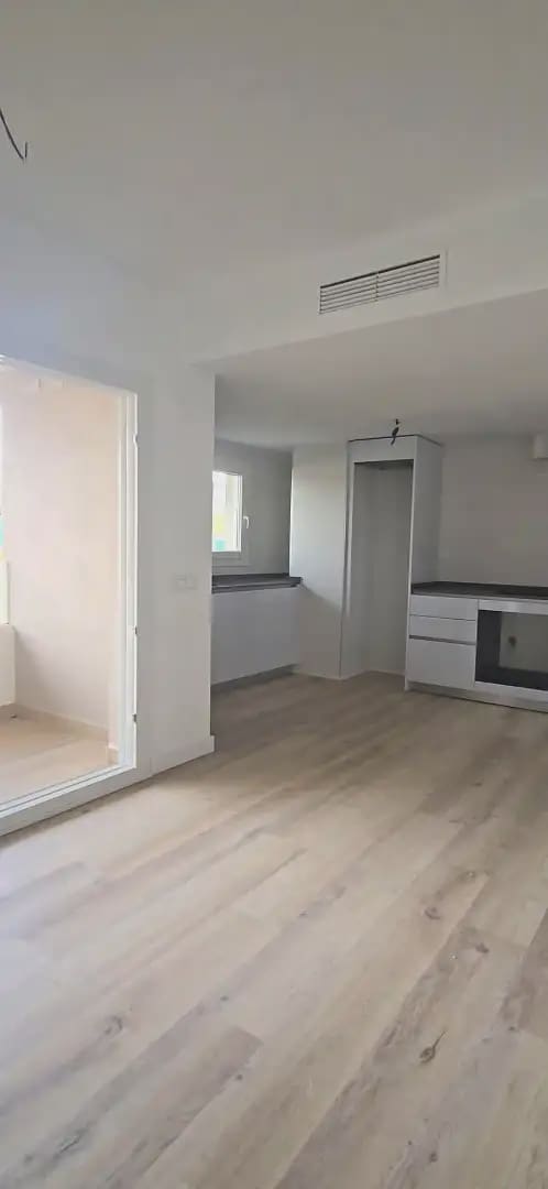 2 bedroom Beach Apartment for sale in Marbella with pool garage - € 375,000 (Ref: 10170139)