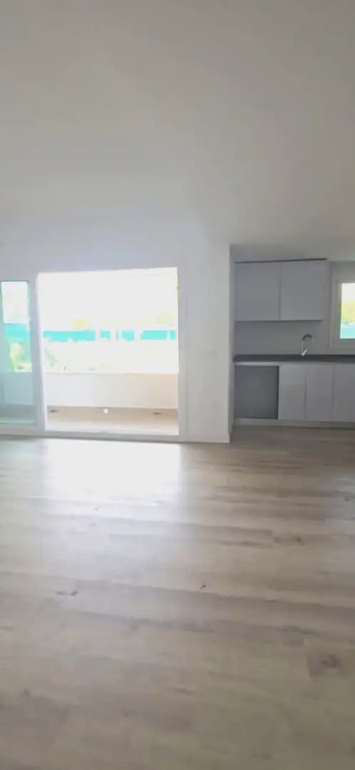 2 bedroom Beach Apartment for sale in Marbella with pool garage - € 375,000 (Ref: 10170139)