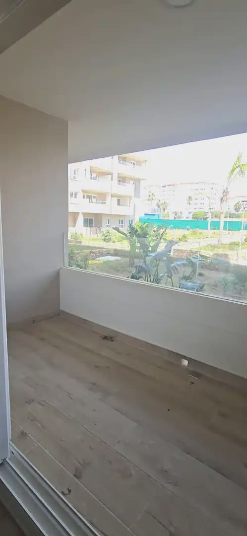 2 bedroom Beach Apartment for sale in Marbella with pool garage - € 375,000 (Ref: 10170139)
