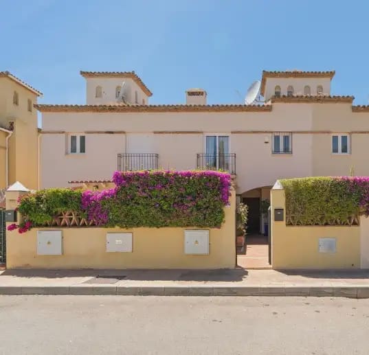 3 bedroom Terraced Villa for sale in Marbella with pool garage - € 700,000 (Ref: 10170140)