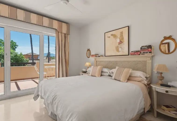 3 bedroom Terraced Villa for sale in Marbella with pool garage - € 700,000 (Ref: 10170140)
