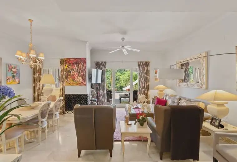 3 bedroom Terraced Villa for sale in Marbella with pool garage - € 700,000 (Ref: 10170140)