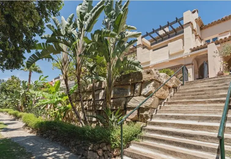 3 bedroom Terraced Villa for sale in Marbella with pool garage - € 700,000 (Ref: 10170140)