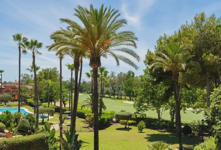 3 bedroom Terraced Villa for sale in Marbella with pool garage - € 700,000 (Ref: 10170140)