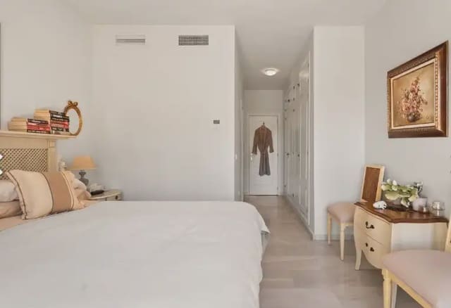 3 soverom Rekkehus til salgs i Guadalmina Baja, Marbella med svømmebasseng garasje - € 700 000 (Ref: 10170140)
