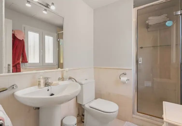 3 bedroom Terraced Villa for sale in Marbella with pool garage - € 700,000 (Ref: 10170140)