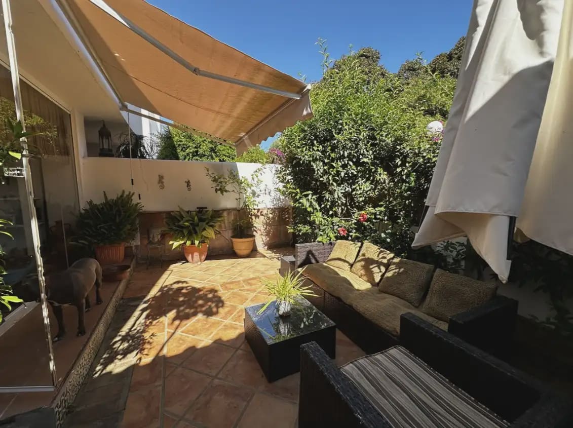 3 soveværelse Rækkehus til salg i Marbella med swimmingpool garage - € 750.000 (Ref: 10170142)