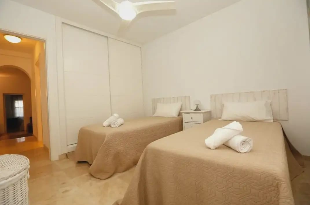3 soverom Rekkehus til salgs i Marbella med svømmebasseng - € 597 500 (Ref: 10170143)