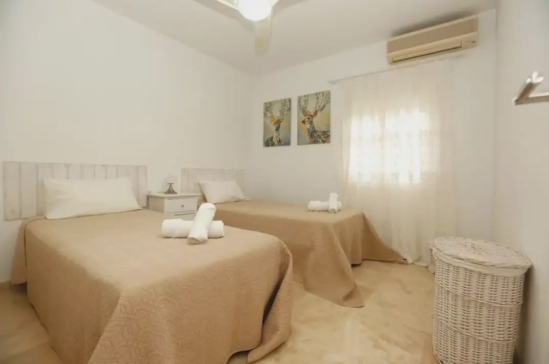 3 soverom Rekkehus til salgs i Marbella med svømmebasseng - € 597 500 (Ref: 10170143)