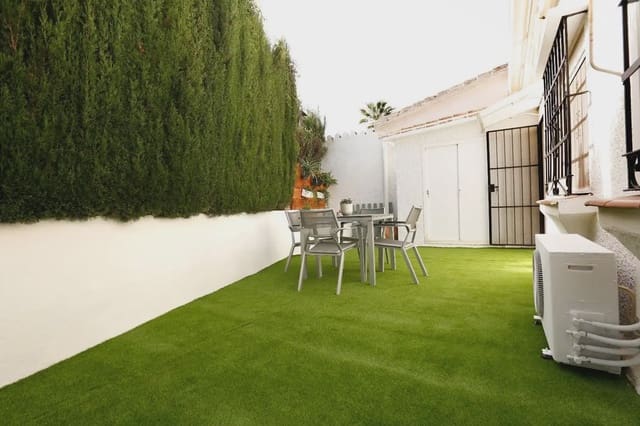 3 bedroom Terraced Villa for sale in San Pedro de Alcántara Pueblo, Marbella with pool - € 597,500 (Ref: 10170143)