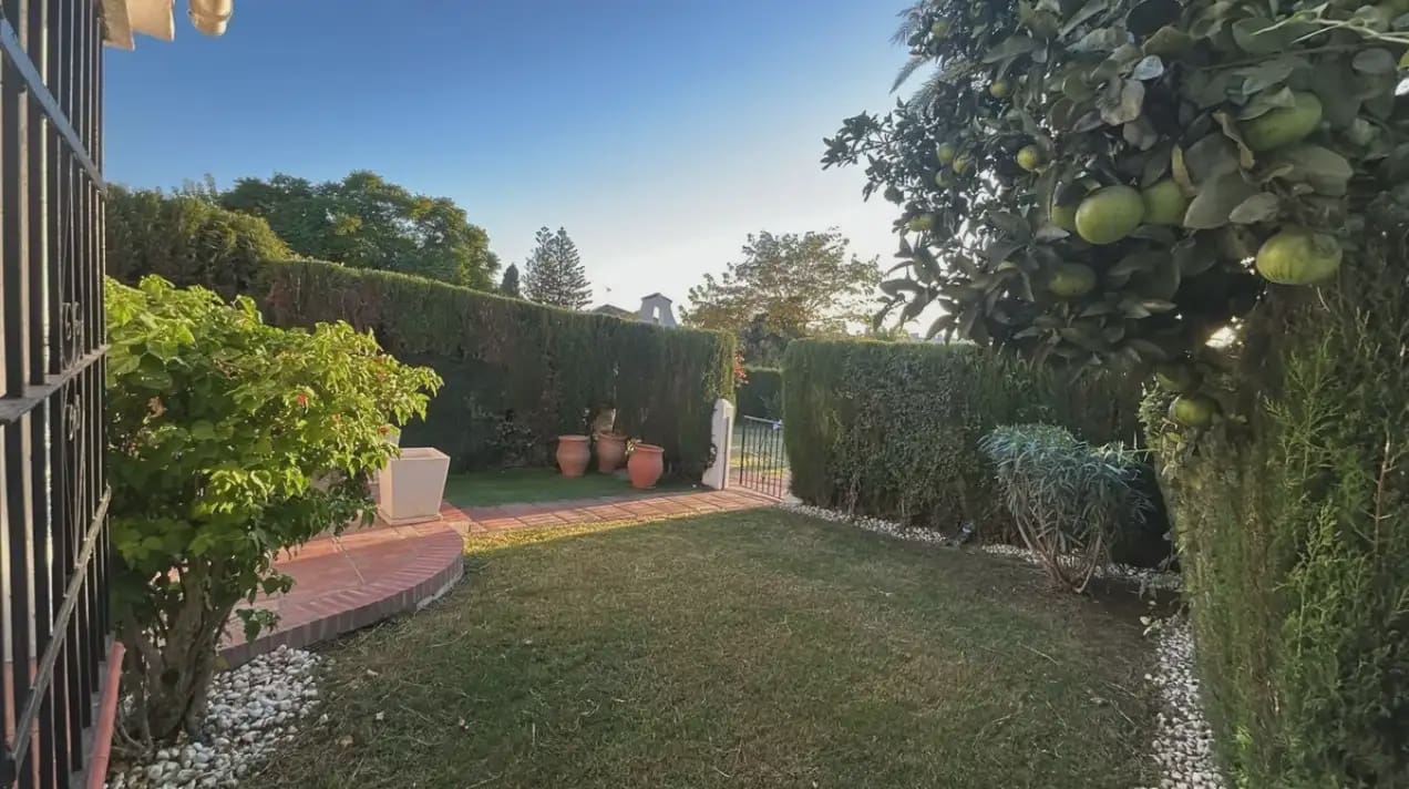 3 soverom Rekkehus til salgs i Marbella med svømmebasseng - € 597 500 (Ref: 10170143)
