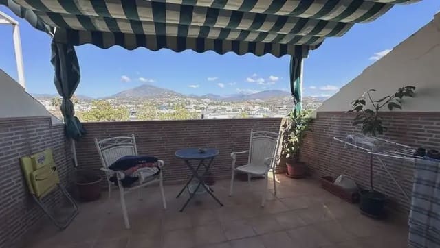 3 soverom Penthouse til salgs i San Pedro de Alcántara Pueblo, Marbella med garasje - € 415 000 (Ref: 10170144)