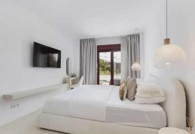 3 soveværelse Lejlighed til salg i Nueva Andalucía Centro, Marbella med swimmingpool garage - € 675.000 (Ref: 10170146)