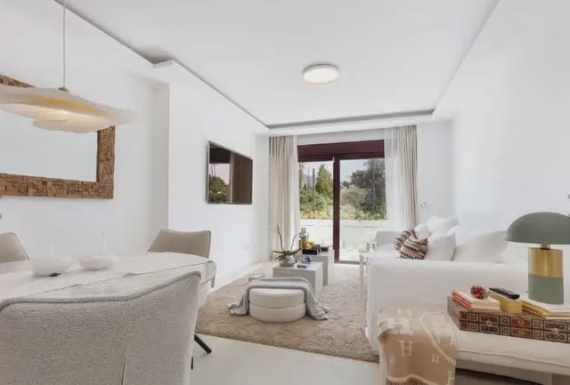 3 soveværelse Lejlighed til salg i Nueva Andalucía Centro, Marbella med swimmingpool garage - € 675.000 (Ref: 10170146)