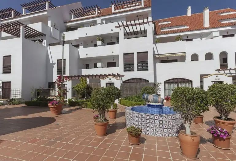 3 soveværelse Lejlighed til salg i Marbella med swimmingpool garage - € 675.000 (Ref: 10170146)
