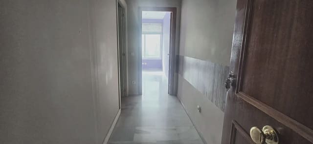 Escritório para venda em San Pedro de Alcántara Pueblo, Marbella - 100 000 € (Ref: 10179251)