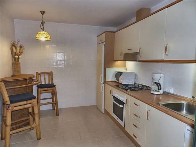 2 bedroom Apartment for sale in Guadalmina Alta, Marbella with pool garage - € 465,000 (Ref: 10179252)