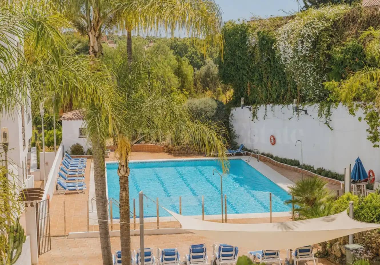 2 soverom Leilighet til salgs i Marbella med svømmebasseng garasje - € 469 000 (Ref: 10183398)