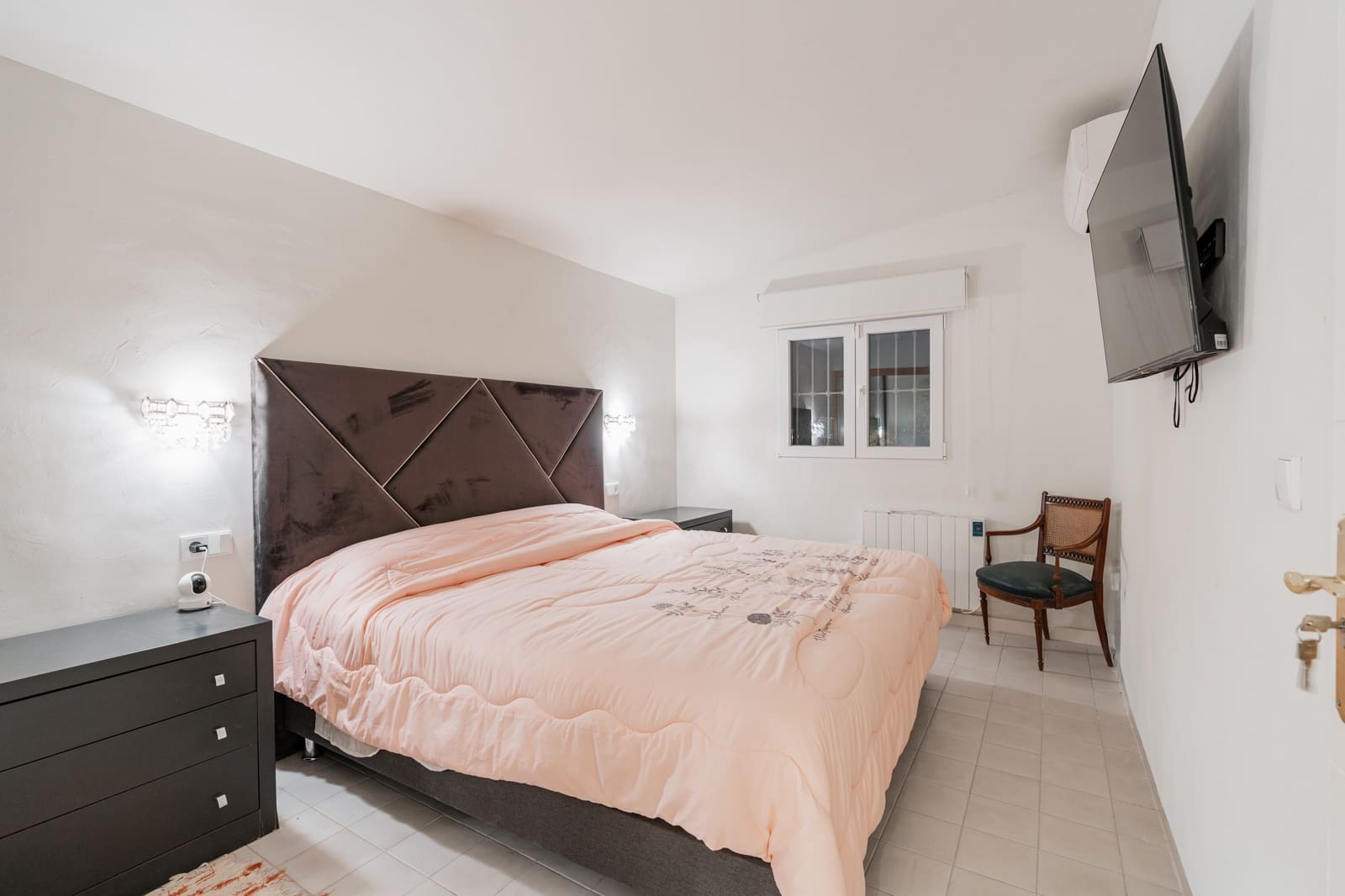 Chalet de 2 habitaciones en Alicante / Alacant ciudad en venta con piscina garaje - 396.000 € (Ref: 10162380)