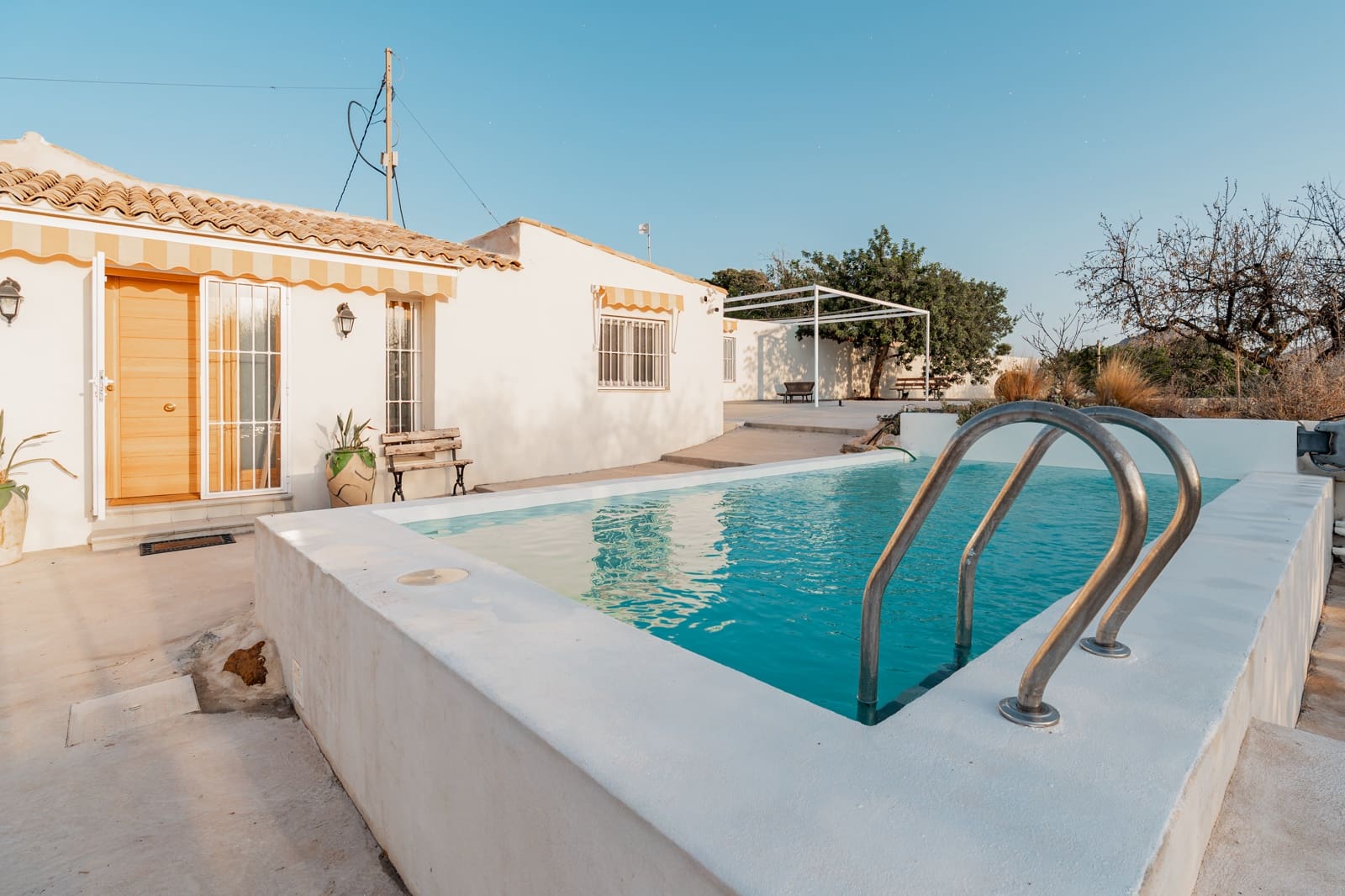 Chalet de 2 habitaciones en Alicante / Alacant ciudad en venta con piscina garaje - 396.000 € (Ref: 10162380)