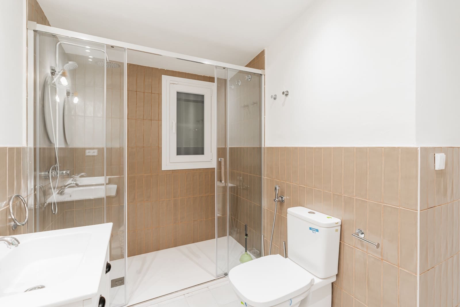 Chalet de 2 habitaciones en Alicante / Alacant ciudad en venta con piscina garaje - 396.000 € (Ref: 10162380)