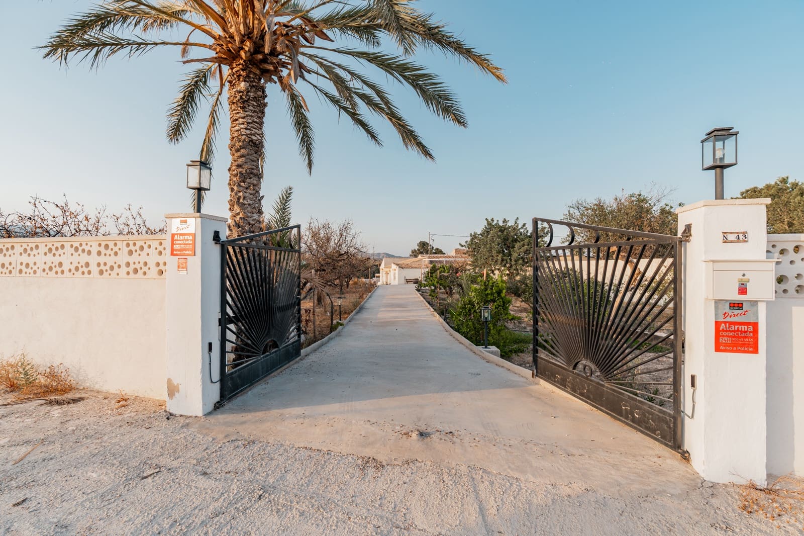 Chalet de 2 habitaciones en Alicante / Alacant ciudad en venta con piscina garaje - 396.000 € (Ref: 10162380)