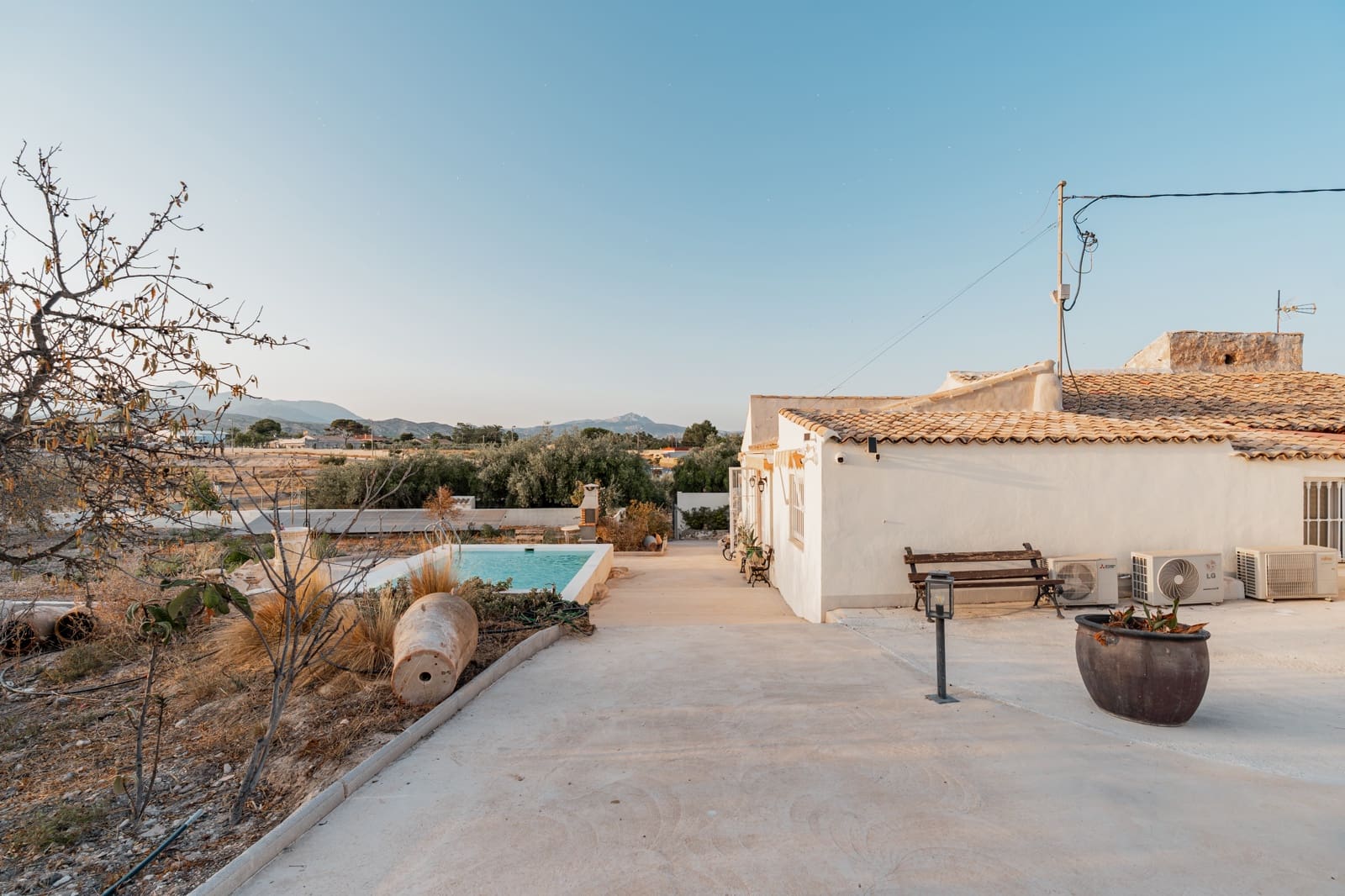 Chalet de 2 habitaciones en Alicante / Alacant ciudad en venta con piscina garaje - 396.000 € (Ref: 10162380)