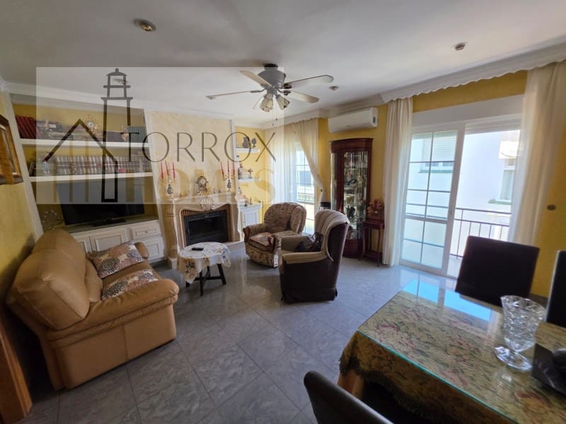 Piso de 5 habitaciones en Torrox en venta - 250.000 € (Ref: 10166928)