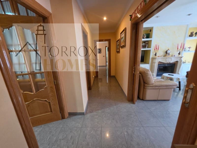 Piso de 5 habitaciones en Torrox en venta - 250.000 € (Ref: 10166928)