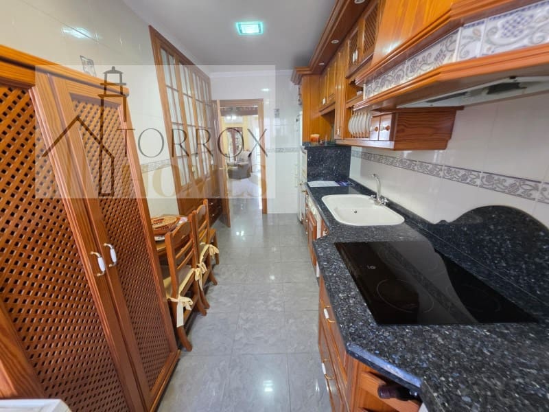 Piso de 5 habitaciones en Torrox en venta - 250.000 € (Ref: 10166928)