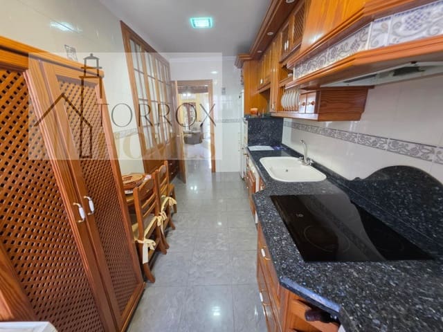 Piso de 5 habitaciones en Torrox Pueblo, Torrox en venta - 250.000 € (Ref: 10166928)