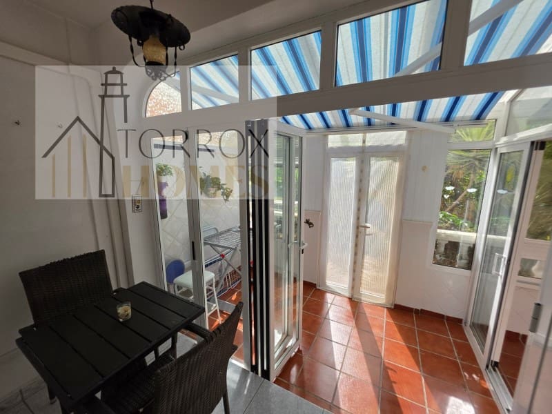 2 soveværelse Lejlighed til salg i Torrox Park med swimmingpool - € 233.000 (Ref: 10166930)