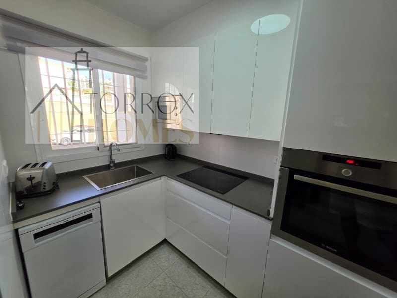 2 soveværelse Lejlighed til salg i Torrox Park med swimmingpool - € 233.000 (Ref: 10166930)