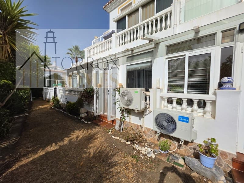 2 soveværelse Lejlighed til salg i Torrox Park med swimmingpool - € 233.000 (Ref: 10166930)