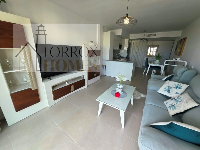 Piso de 2 habitaciones en Torrox-Costa en venta con piscina garaje - 395.000 € (Ref: 10166931)