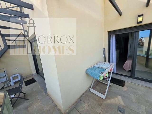 2 makuuhuone Asunto myytävänä paikassa Urbanización Santa Rosa, Torrox mukana uima-altaan 
autotalli - 395 000 € (Ref: 10166931)