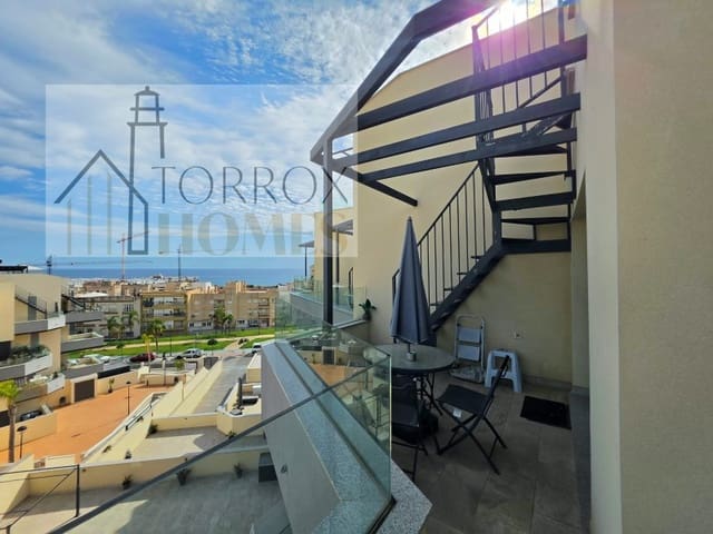 2 makuuhuone Asunto myytävänä paikassa Urbanización Santa Rosa, Torrox mukana uima-altaan 
autotalli - 395 000 € (Ref: 10166931)