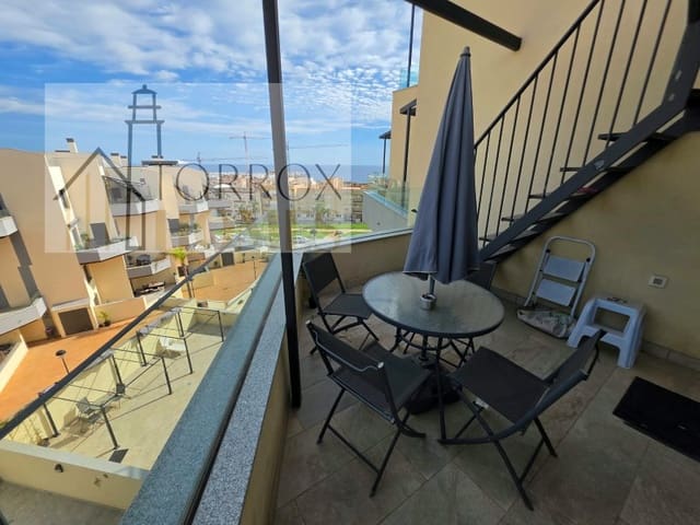 2 makuuhuone Asunto myytävänä paikassa Urbanización Santa Rosa, Torrox mukana uima-altaan 
autotalli - 395 000 € (Ref: 10166931)