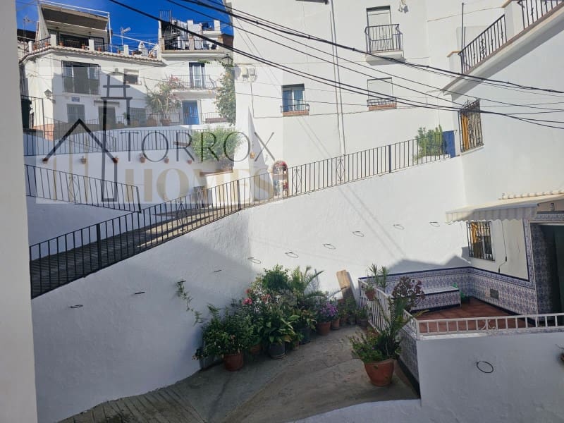 3 soveværelse Byhus til salg i Torrox - € 135.000 (Ref: 10166934)